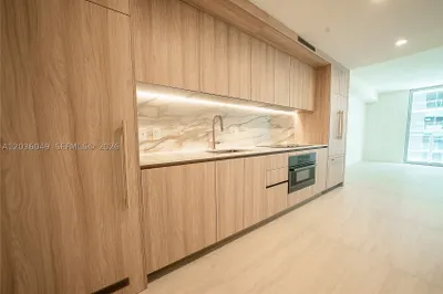 77 SE 5TH ST #1607 1