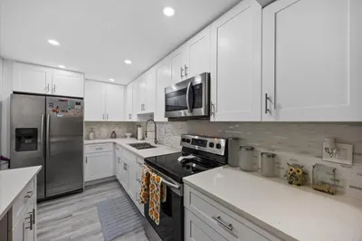1428 SE 4th Avenue #140 1
