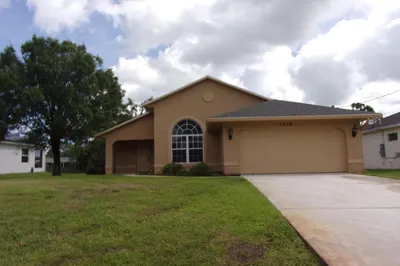 1225 SW Milan Lane 1