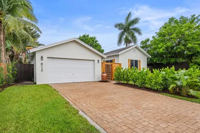 812 NW 26th Street 1