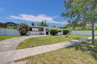 9910 Bahama Dr 1