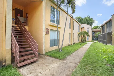 4433 Treehouse Lane #27E 1