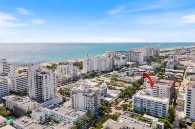 1776 James Ave #4C 1