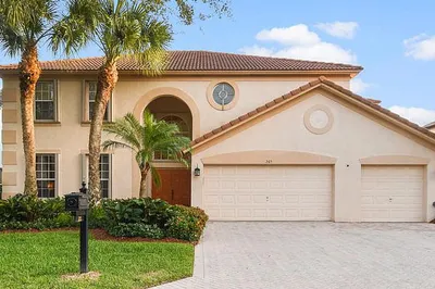 205 Lone Pine Drive 1