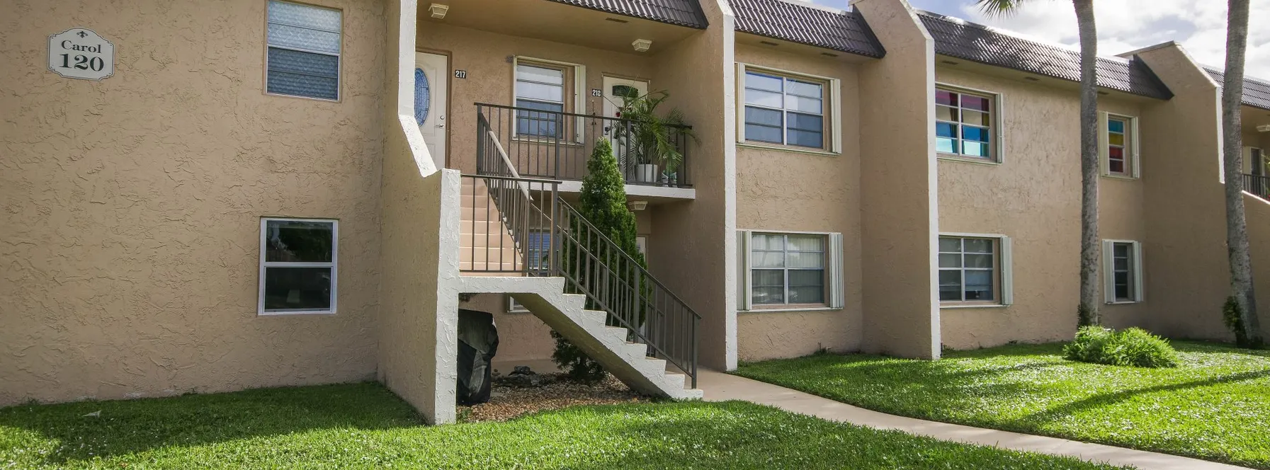 Just Listed | 120 Lake Meryl Drive #117