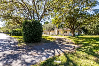 13500 SW 68th Ct 1