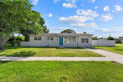 153 Abaco Drive 1