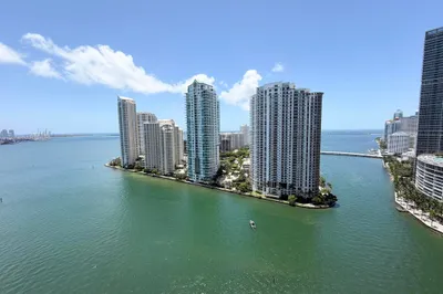 300 S BISCAYNE Boulevard #T-2208 1