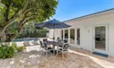 301 Hampton Ln Photo