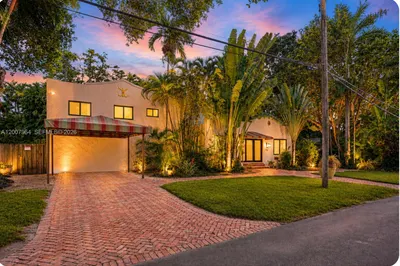 Beautifully renovated in 2014-two-story home