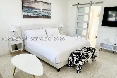 333 Palm St 1