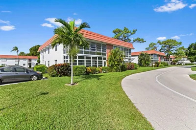 2600 SE Ocean Boulevard #Aa8 1