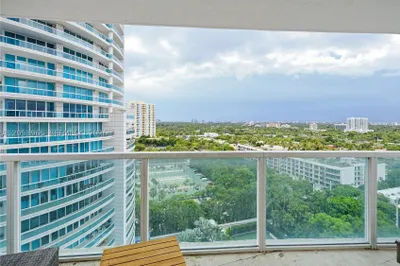 2101 Brickell Ave #1611 1