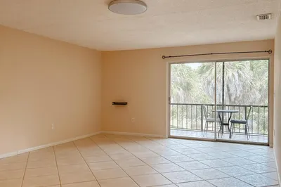872 SW 9th Street Circle #201