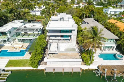 333 E Rivo Alto Dr 1
