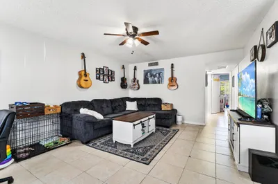 2000 Springdale Boulevard #303 1