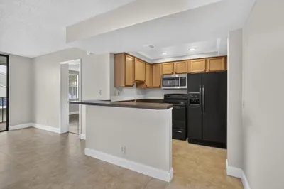 724 EXECUTIVE CENTER Drive #36 1