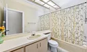 190 E Hampton Way Photo