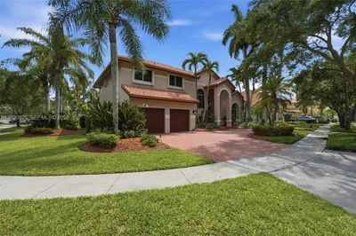 18000 NW 16th St 1