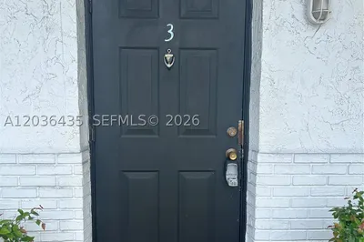 1045 N Andrews Ave #3 1
