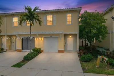 1128 NW 40th Ter 1