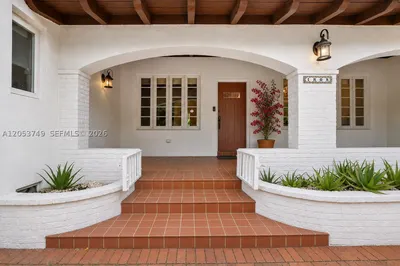 1808 Granada Blvd 1