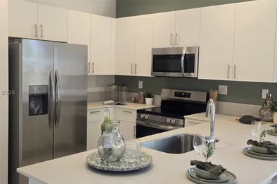 1534 NE 5 Ave 0 1