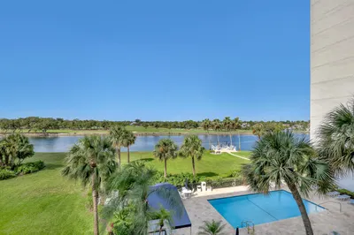356 Golfview Road #403 1