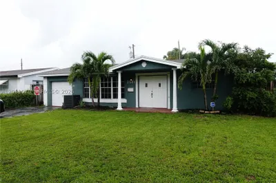2081 Utopia Dr 1