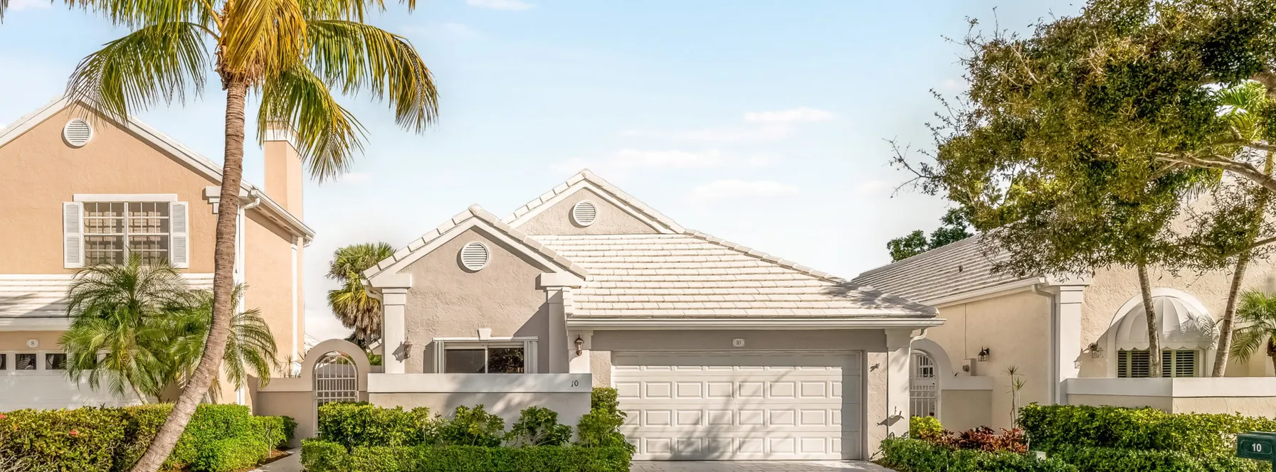 Just Listed | Beautiful in Barclay Club | 10 Windsor Lane