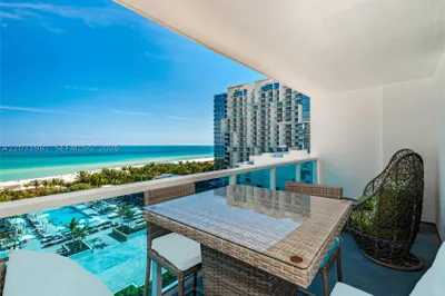 2301 Collins Ave #941 1