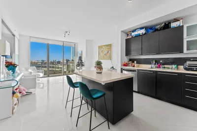 90 SW 3rd Street #1410 1