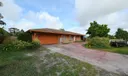 712 E Boulevard Chatelaine Photo