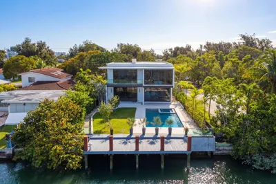 930 S Shore Drive 1