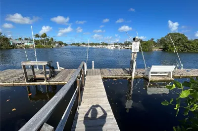 Dock