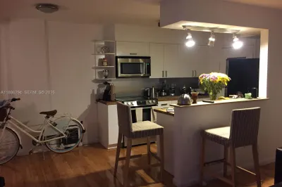 949 Pennsylvania Ave #309 1