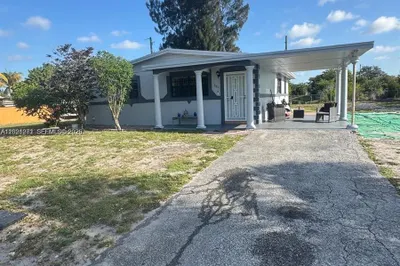 2801 NW 183rd St 1