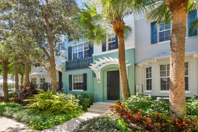 329 W Mallory Circle 1