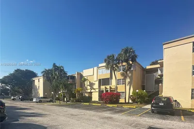 9175 SW 77th Ave #306 1