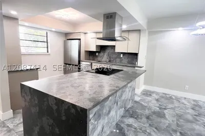 4930 E Sabal Palm Blvd #206 1