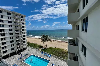3221 S Ocean Blvd #608 1
