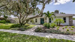 Just Listed | 68 SW 10th Terrace