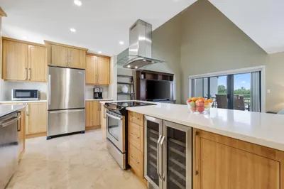 800 GREENSWARD Court #203-I 1