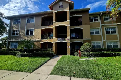 11600 SW 2nd St #18104 1