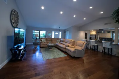 10635 S Greentrail 1