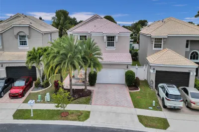 15827 NW 14th Mnr 1