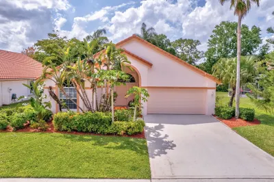 2445 Stonegate Dr 1