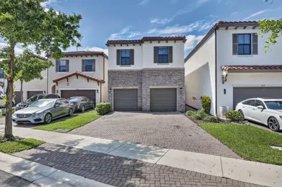 4009 Sequoia Place 1