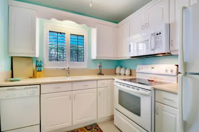2 Westwood Avenue #207g 1