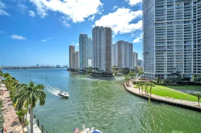 200 Biscayne Boulevard Way #509 1